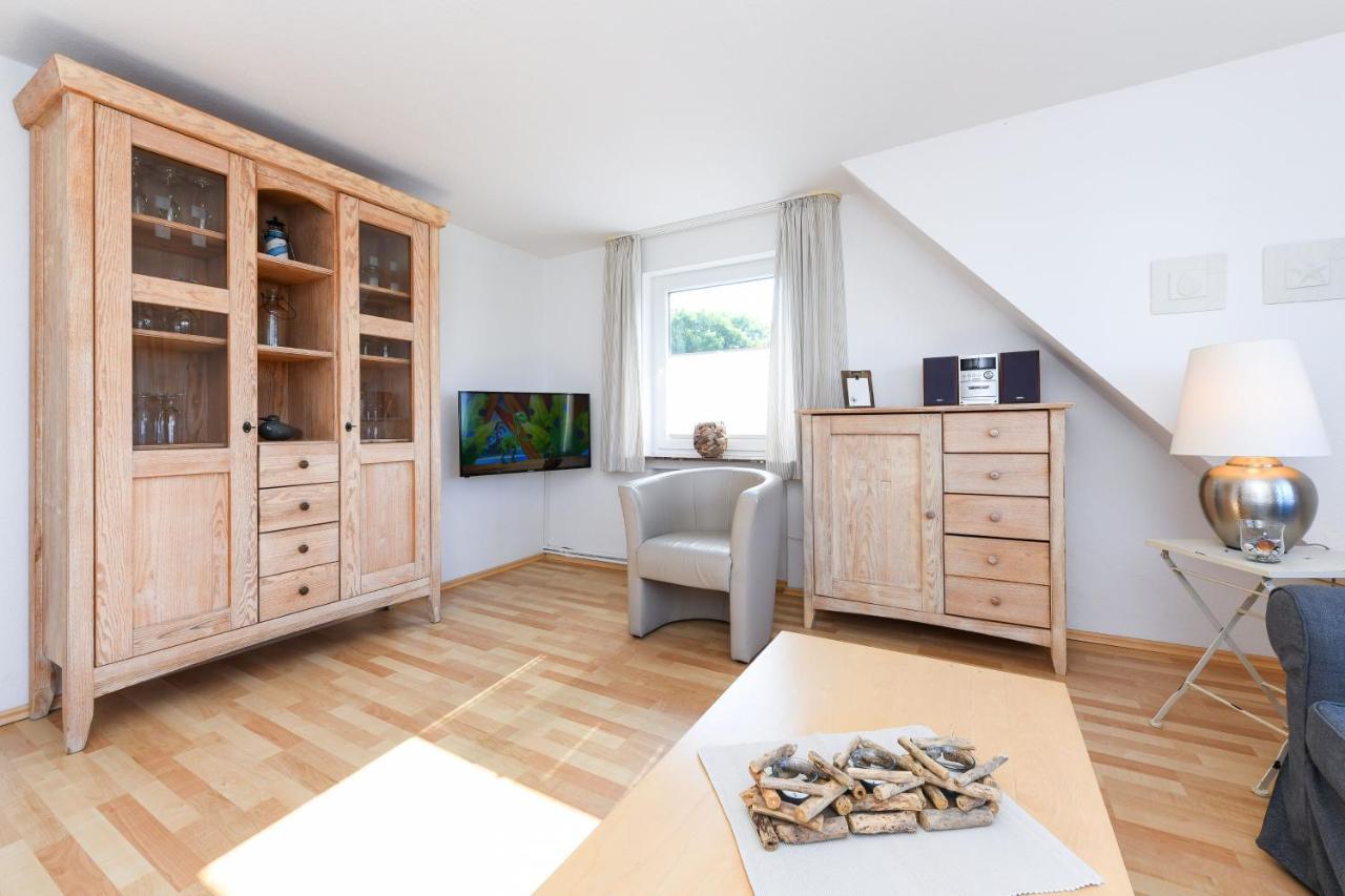 Haus Hafenblick Apartment Bensersiel Exterior photo