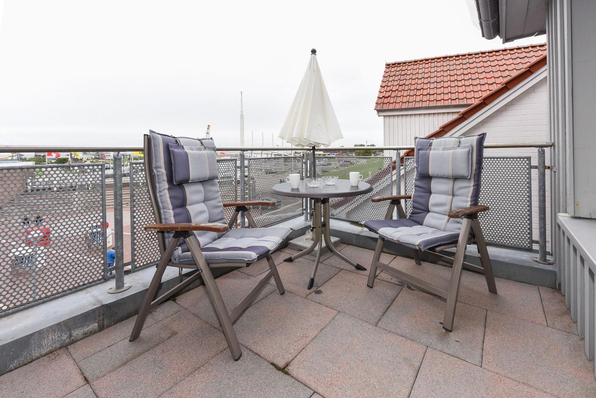 Haus Hafenblick Apartment Bensersiel Exterior photo